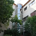 Themisto Hotel