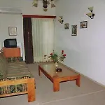 Hotel Themisto 2*