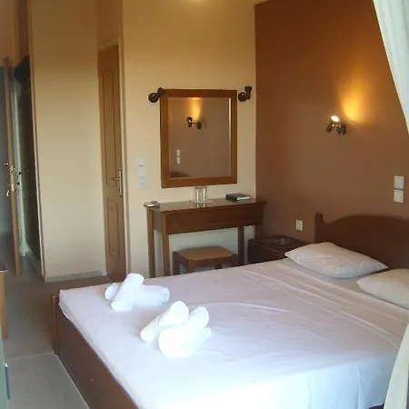 Hotel Themisto 2*