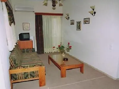 Hotel Themisto 2*