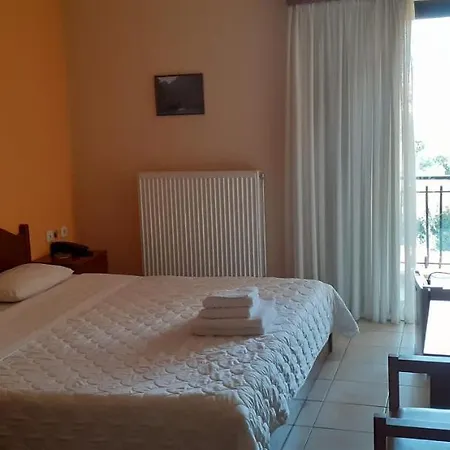 Hotel Themisto 2*