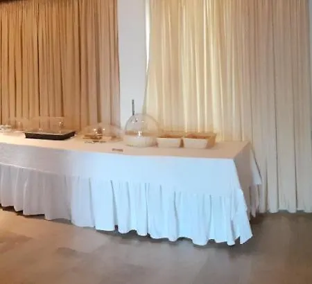Themisto Hotel 2*
