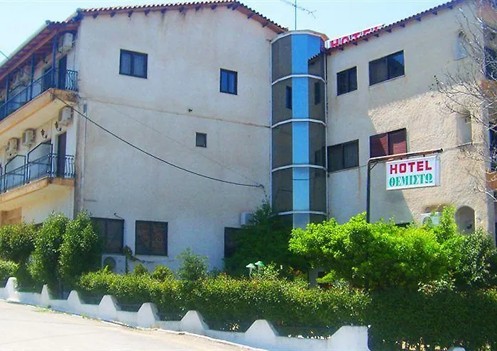 Themisto Hotel 2*
