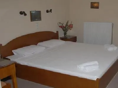 Hotel Themisto Nikolaíika