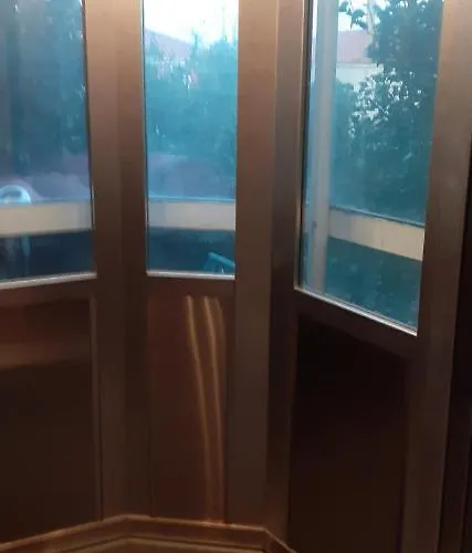 Themisto Nikolaíika